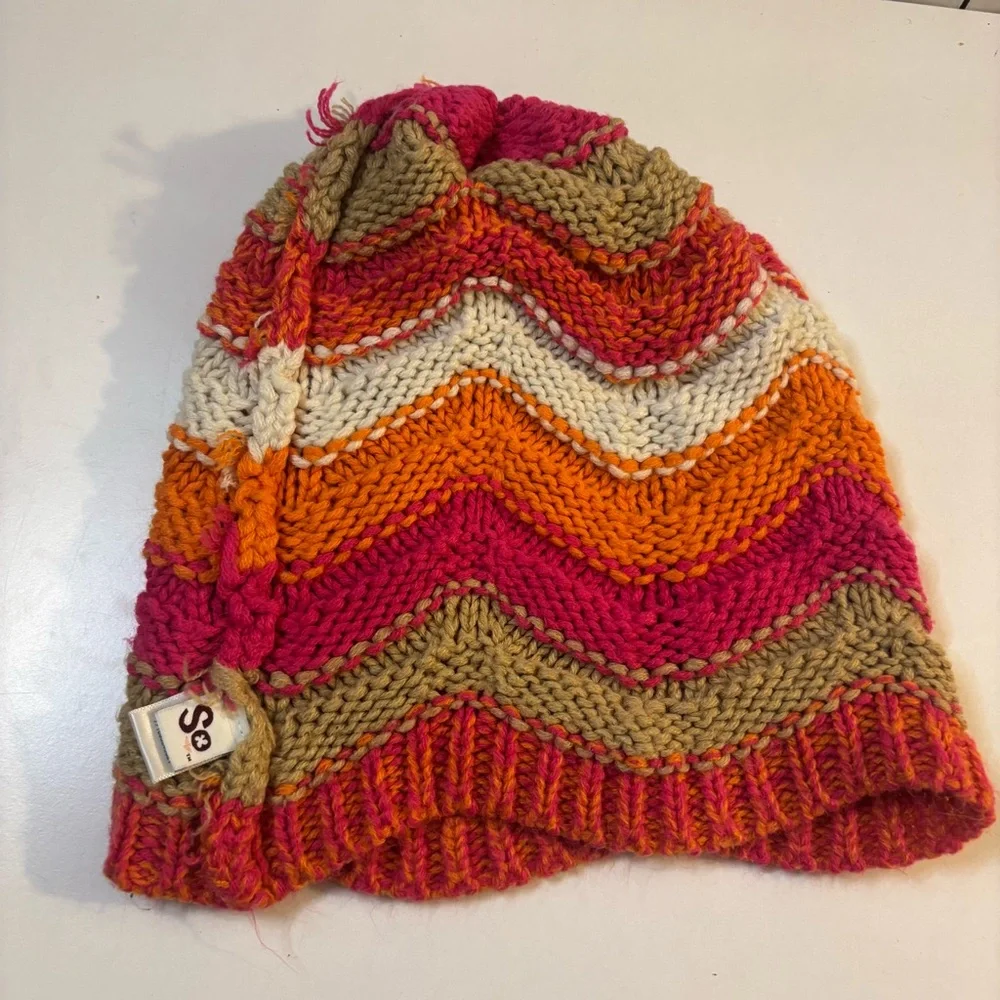 Colorful Chevron Cable Knit Beanie for Women